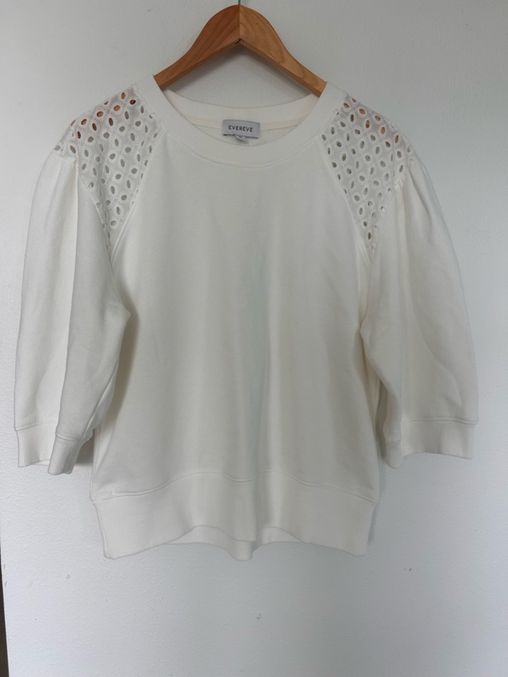 Evereve Joanne Crochet Trim white Sweatshirt Medium NWT